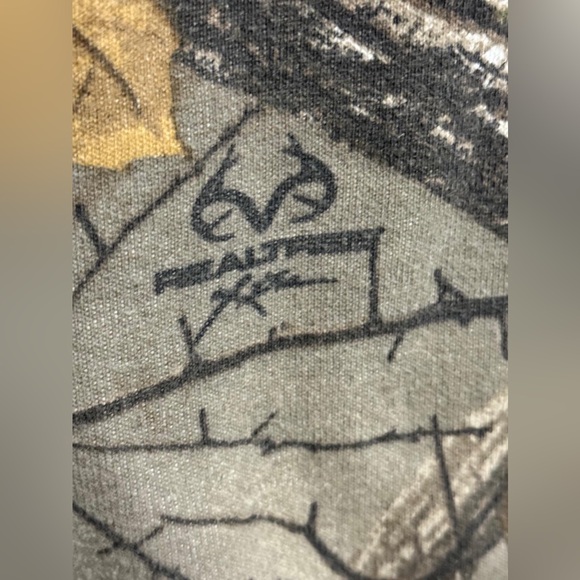 Carhartt Men's Woodland Camo Sweater - Picture 5 of 8